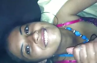 सेक्सी सुनहरे इंग्लिश सेक्स मूवी वीडियो बालों वाली पेशाब के माध्यम से उसे हरे रंग की
