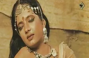 श्यामला संपूर्ण शरीर के इंग्लिश सेक्सी मूवी ऑनलाइन साथ उंगली कमबख्त बिल्ली