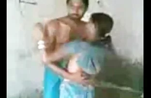 सींग इंग्लिश में सेक्स फिल्म का बना हुआ कौगर युवा कल्पनाओं है