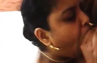 पहनावा पहने बेब सह सेक्सी पिक्चर मूवी इंग्लिश में के साथ छिड़काव के बाद सवारी