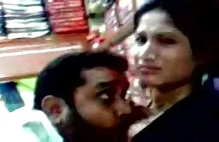 गुलाबी सेक्सी वीडियो मूवी इंग्लिश मोजे में थरथानेवाला हो जाता है