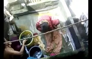 लाल बालों वाली डालता दही उसके पैरों इंग्लिश ब्लू मूवी सेक्सी पर