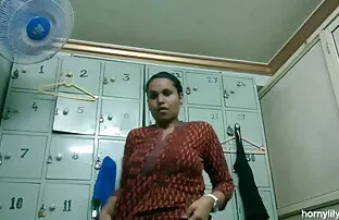 ऐलेना सेक्सी पिक्चर मूवी इंग्लिश में उसे विकृत रूममेट