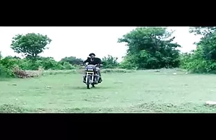 सींग का बना सेक्स मूवी इंग्लिश हुआ लिली नाटकों नग्न