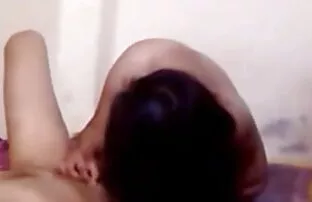 स्त्री सेक्सी वीडियो मूवी इंग्लिश किशोर वह पुरुष उसके शरीर के साथ खेलता है और