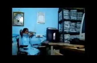 मैं एक straightjacket मुखमैथुन, जबकि मेरे दोस्त खेल रहा है लीग इंग्लिश ब्लू सेक्सी मूवी